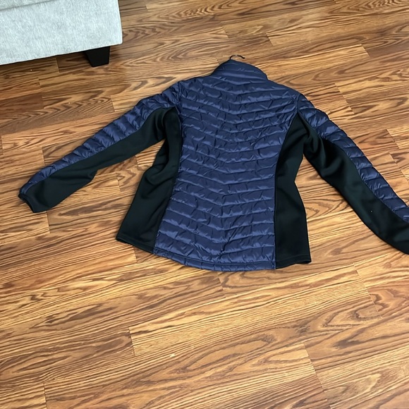 Ladies zip up jacket - Picture 4 of 4